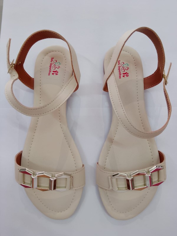 Rasteirinha Feminina Creme Enf Fivela Dourada