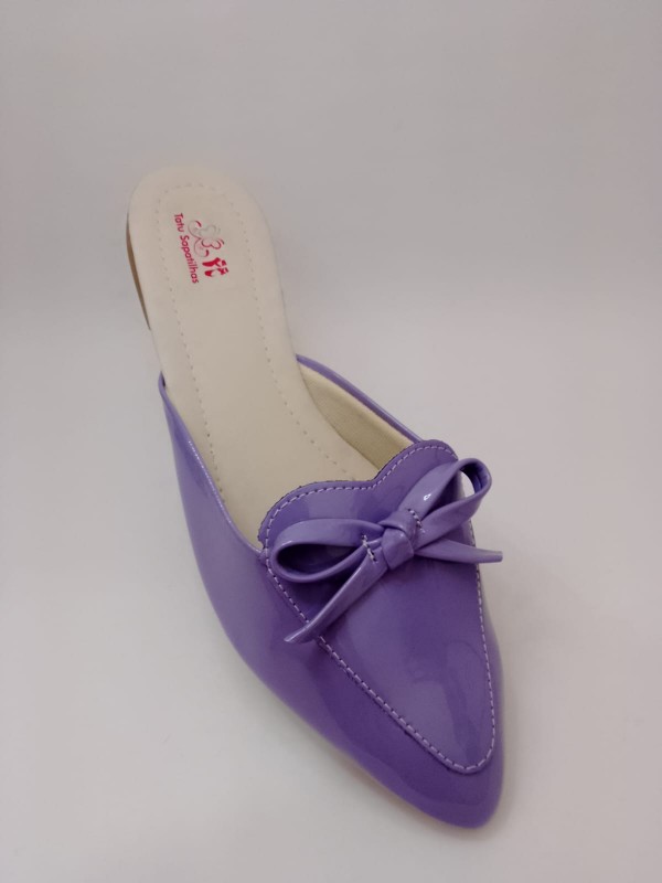 Mule Sapatilha Lilas Verniz Bico Fino Enf. Lacinho