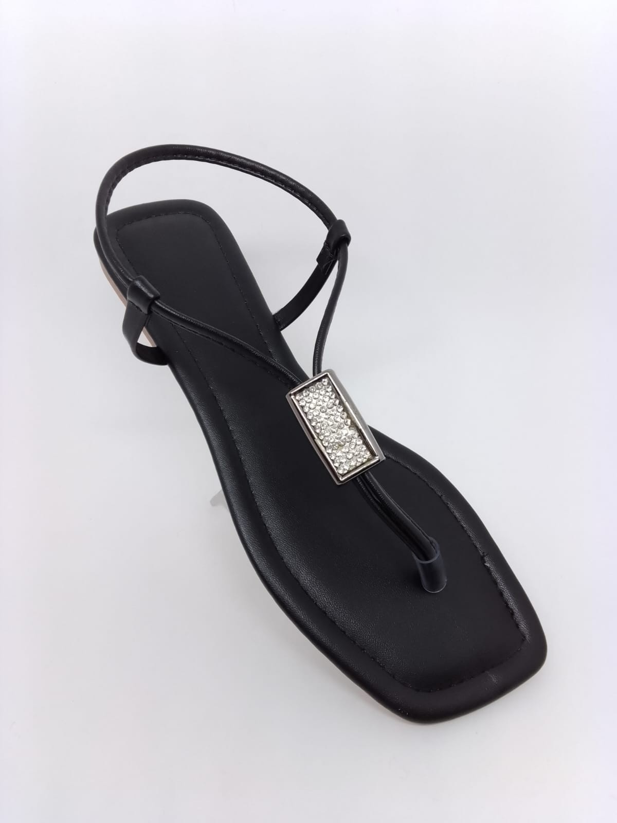 Rasteirinha Feminina Preta Dedinho Ping. Strass Bico Quadrado